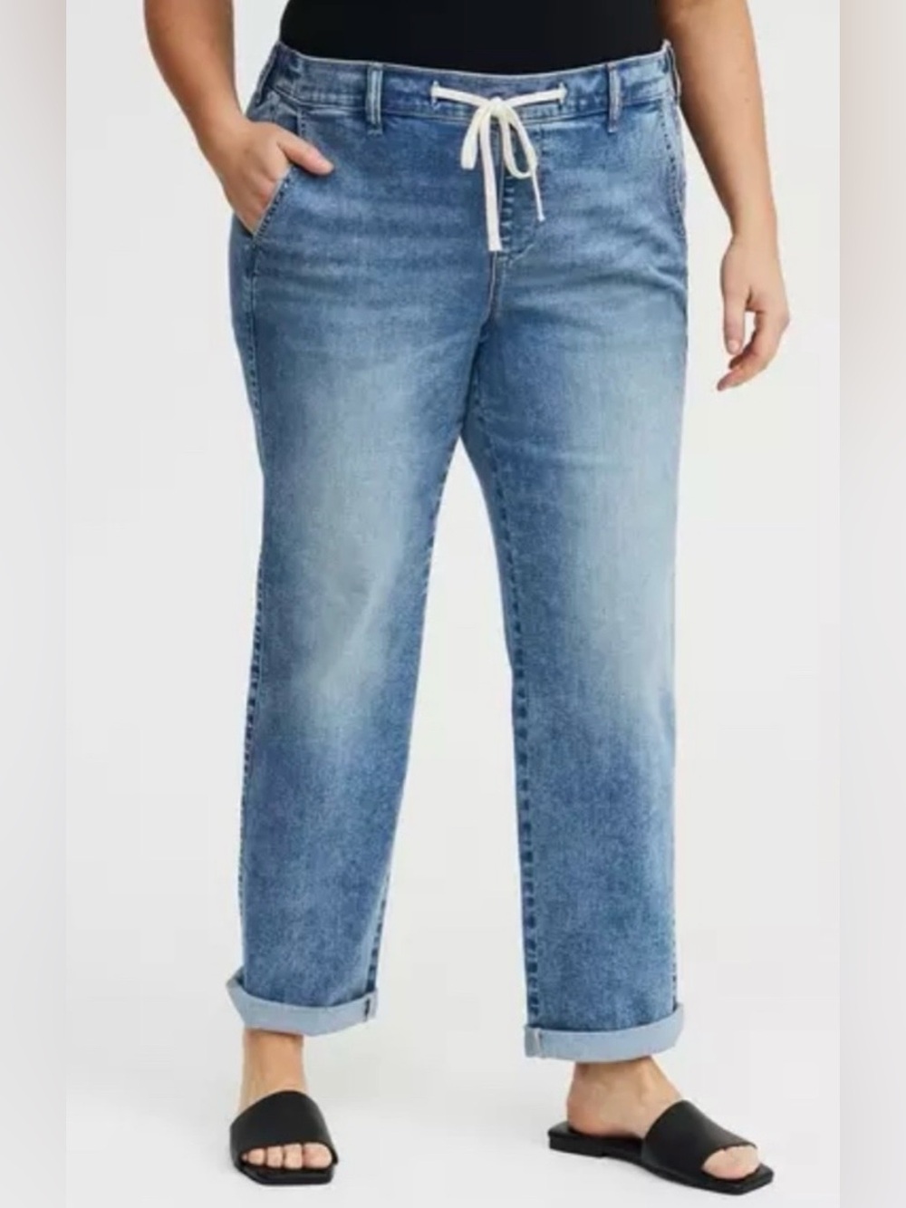 Torrid Weekend Boyfriend Straight Plus Size 1R Super Soft Elastic Waist Jeans
